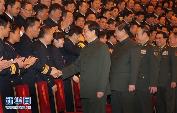 Ngày 6/12, tại Bắc Kinh, lãnh đạo Quân ủy Trung ương DDCSTQ gồm Chủ tịch nước Hồ Cẩm Đào đã gặp gỡ đại biểu Đại hội Đảng bộ Hải quân lần thứ 11.